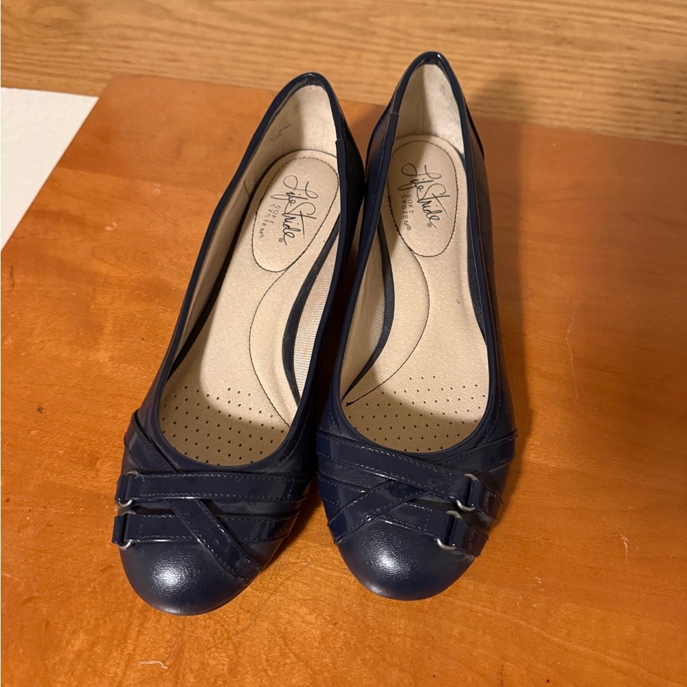 Lifestride Women's black flats